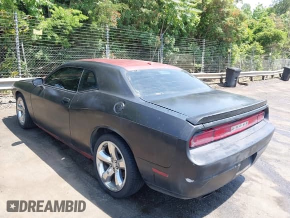 ✅ 2013 Dodge Challenger SXT • VIN: 2C3CDYAG1DH500606 • Лот: 42307488. Опубликован ранее на IAAI с пробегом 200 486 миль. Бесплатный доступ к архиву аукционных продаж из США и подробный отчёт об истории автомобиля на DreamBid. Изображение 3.