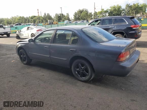 ✅ 1999 Nissan Maxima GXE • VIN: JN1CA21D8XT803822 • Lot: 64638365. Wystawiony na Copart z przebiegiem 203 700 mil. Bezpłatny archiwum sprzedaży aukcyjnych z USA i szczegółowy raport historii pojazdu na DreamBid. Zdjęcie 2.