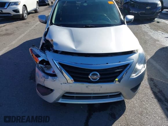 ✅ 2018 Nissan Versa SV • VIN: 3N1CN7AP6JK426761 • Lot: 43480957. Listed on IAAI with 80,750 mi. Free auction sales archive from the USA and detailed vehicle history report at DreamBid. Image 6.