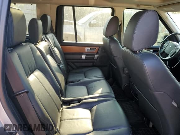 ✅ 2015 Land Rover LR4 Lux • VIN: SALAK2V66FA776653 • Лот: 65690095. Опубликован ранее на Copart с пробегом 113 326 миль. Бесплатный доступ к архиву аукционных продаж из США и подробный отчёт об истории автомобиля на DreamBid. Изображение 10.