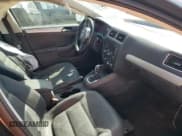 ✅ 2011 Volkswagen Jetta SEL • VIN: 3VWLX7AJ2BM330101 • Lot: 47774335. Listed on Copart with 183,472 mi. Free auction sales archive from the USA and detailed vehicle history report at DreamBid. Image 7.