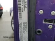 ✅ 2023 Dodge Challenger SXT • VIN: 2C3CDZGG8PH649578 • Lot: 47873145. Wystawiony na Copart z przebiegiem 12 641 mil. Bezpłatny archiwum sprzedaży aukcyjnych z USA i szczegółowy raport historii pojazdu na DreamBid. Zdjęcie 13.