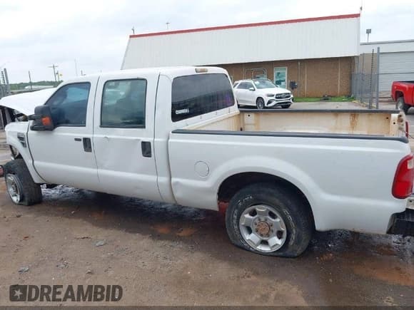 ✅ 2010 Ford F-250 XL • VIN: 1FTSW2BR1AEA73770 • Lot: 41925522. Listed on IAAI with 115,624 mi. Free auction sales archive from the USA and detailed vehicle history report at DreamBid. Image 14.