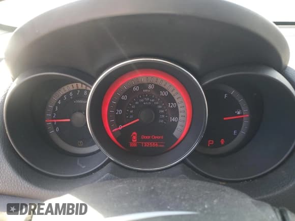 ✅ 2013 Kia Forte SX • VIN: KNAFW5A39D5669484 • Lot: 42128605. Wystawiony na Copart z przebiegiem 132 556 mil. Bezpłatny archiwum sprzedaży aukcyjnych z USA i szczegółowy raport historii pojazdu na DreamBid. Zdjęcie 9.