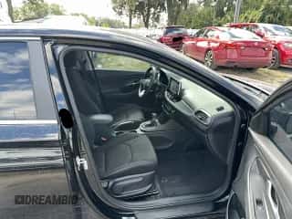 2020 Hyundai Elantra z VIN KMHH35LE5LU137605, wystawiony jako Copart lot #90854585 z przebiegiem 101 973 mil mil oraz Czysty tytuł • Clean title. Historia ofert i sprzedaży dostępna na DreamBid. Obrazek 5.