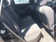 ✅ 2007 Toyota Matrix STD • VIN: 2T1KR32E37C661305 • Lot: 42670701. Listed on IAAI with 164,737 mi. Free auction sales archive from the USA and detailed vehicle history report at DreamBid. Image 8.