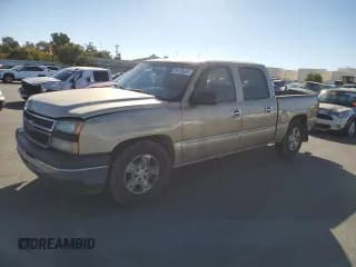 ✅ 2005 Chevrolet Silverado 1500 LS • VIN: 2GCEC13T851149387 • Лот: 89526685. Опубликован ранее на Copart с пробегом 212 128 миль. Бесплатный доступ к архиву аукционных продаж из США и подробный отчёт об истории автомобиля на DreamBid. Изображение 1.