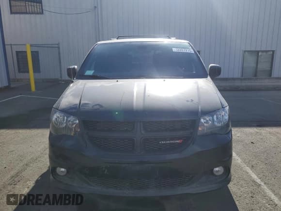 ✅ 2019 Dodge Grand Caravan GT • VIN: 2C4RDGEG8KR742908 • Лот: 82207215. Опубликован ранее на Copart с пробегом 97 968 миль. Бесплатный доступ к архиву аукционных продаж из США и подробный отчёт об истории автомобиля на DreamBid. Изображение 5.
