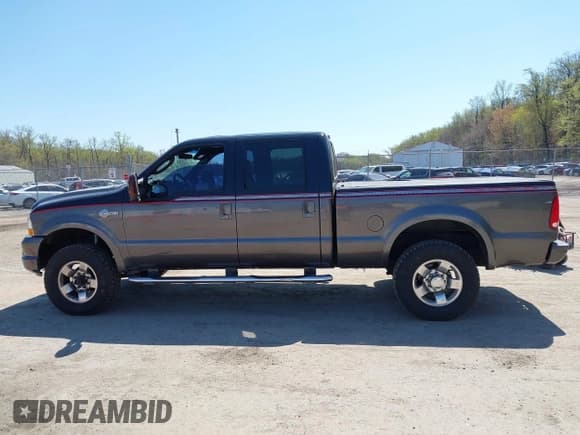 ✅ 2004 Ford F-250 XL • VIN: 1FTNW21S94ED04226 • Lot: 41844734. Listed on IAAI with 113,787 mi. Free auction sales archive from the USA and detailed vehicle history report at DreamBid. Image 13.