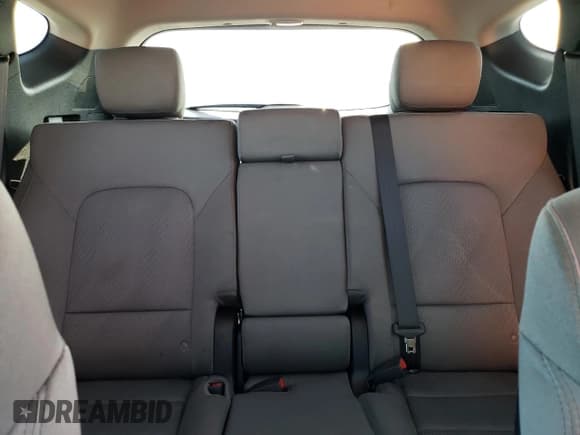 ✅ 2018 Hyundai Santa Fe 2.4L • VIN: 5NMZU3LB1JH058100 • Лот: 36433613. Опубликован ранее на Copart с пробегом 55 833 миль. Бесплатный доступ к архиву аукционных продаж из США и подробный отчёт об истории автомобиля на DreamBid. Изображение 10.