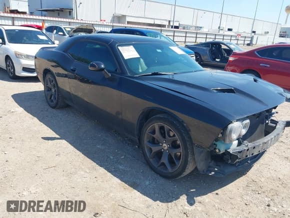 ✅ 2018 Dodge Challenger SXT • VIN: 2C3CDZAG0JH232858 • Lot: 43135440. Wystawiony na IAAI z przebiegiem 114 000 mil. Bezpłatny archiwum sprzedaży aukcyjnych z USA i szczegółowy raport historii pojazdu na DreamBid. Zdjęcie 1.