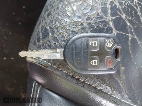 2014 Ford Mustang V6 с VIN 1ZVBP8EM7E5246694, выставлен на аукционе IAAI как лот 43213482 с пробегом 204 803 миль миль и . История ставок и продаж доступна на DreamBid. Изображение 11.