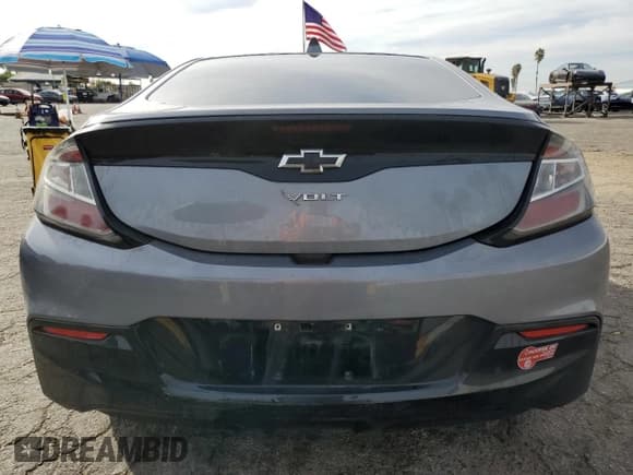 ✅ 2018 Chevrolet Volt LT • VIN: 1G1RC6S55JU143720 • Lot: 79473044. Wystawiony na Copart z przebiegiem 75 903 mil. Bezpłatny archiwum sprzedaży aukcyjnych z USA i szczegółowy raport historii pojazdu na DreamBid. Zdjęcie 6.