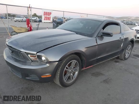 ✅ 2011 Ford Mustang V6 • VIN: 1ZVBP8AM1B5163375 • Lot: 43635126. Listed on IAAI with 247,602 mi. Free auction sales archive from the USA and detailed vehicle history report at DreamBid. Image 2.