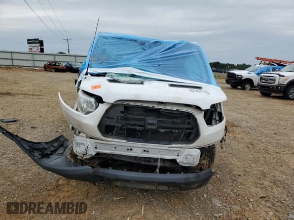 ✅ 2017 Ford Transit XL • VIN: 1FBZX2ZM9HKA23477 • Lot: 67257175. Wystawiony na Copart z przebiegiem 123 917 mil. Bezpłatny archiwum sprzedaży aukcyjnych z USA i szczegółowy raport historii pojazdu na DreamBid. Zdjęcie 5.