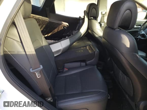 ✅ 2017 Hyundai Santa Fe Ultimate • VIN: 5XYZWDLA2HG430491 • Лот: 73590453. Опубликован ранее на Copart с пробегом 102 631 миль. Бесплатный доступ к архиву аукционных продаж из США и подробный отчёт об истории автомобиля на DreamBid. Изображение 12.