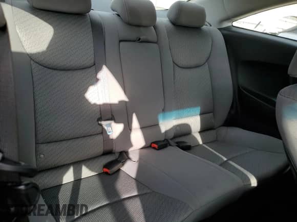 2013 Hyundai Elantra GS z VIN KMHDH6AE5DU017037, wystawiony jako Copart lot #85948065 z przebiegiem 122 505 mil mil oraz Szkoda całkowita • Salvage title. Historia ofert i sprzedaży dostępna na DreamBid. Obrazek 10.