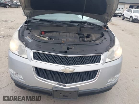 ✅ 2011 Chevrolet Traverse 1LT • VIN: 1GNKVGED9BJ215783 • Lot: 43523570. Wystawiony na IAAI z przebiegiem 271 706 mil. Bezpłatny archiwum sprzedaży aukcyjnych z USA i szczegółowy raport historii pojazdu na DreamBid. Zdjęcie 10.