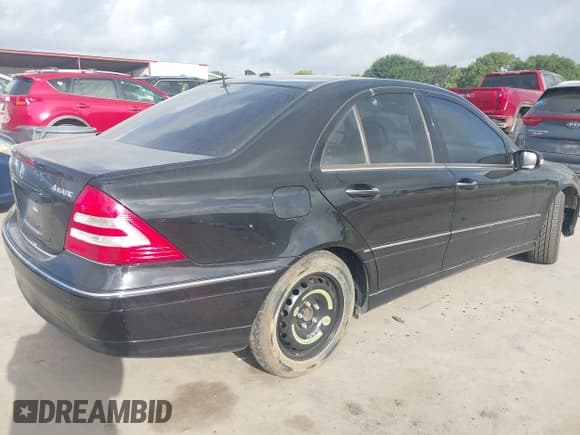 ✅ 2006 Mercedes-Benz C 280 Luxury • VIN: WDBRF92H96F813189 • Лот: 42541910. Опубликован ранее на IAAI с пробегом Не указан. Бесплатный доступ к архиву аукционных продаж из США и подробный отчёт об истории автомобиля на DreamBid. Изображение 4.