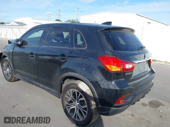 ✅ 2019 Mitsubishi Outlander ES • VIN: JA4AP3AU7KU034204 • Lot: 43580262. Wystawiony na IAAI z przebiegiem 64 273 mil. Bezpłatny archiwum sprzedaży aukcyjnych z USA i szczegółowy raport historii pojazdu na DreamBid. Zdjęcie 3.