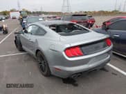 ✅ 2021 Ford Mustang GT Premium • VIN: 1FA6P8CFXM5111061 • Lot: 43574919. Wystawiony na IAAI z przebiegiem 22 551 mil. Bezpłatny archiwum sprzedaży aukcyjnych z USA i szczegółowy raport historii pojazdu na DreamBid. Zdjęcie 3.