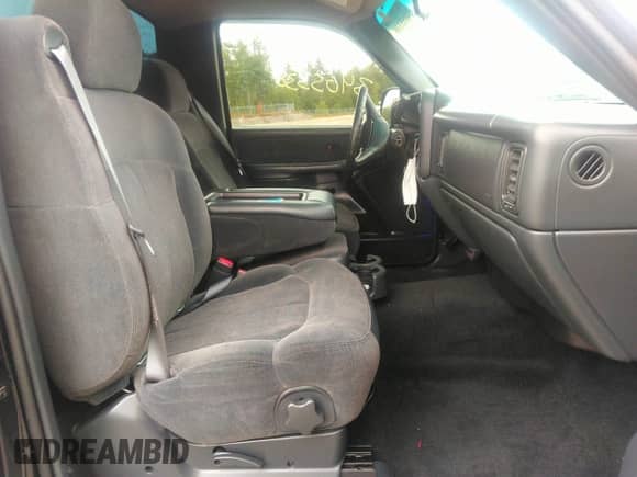 2002 Chevrolet Silverado 1500 LS with VIN 1GCEK14T72Z273185, listed as a IAAI auction lot 34055338 with 123,301 mi miles and . Bid and sale history available at DreamBid. Image 5.