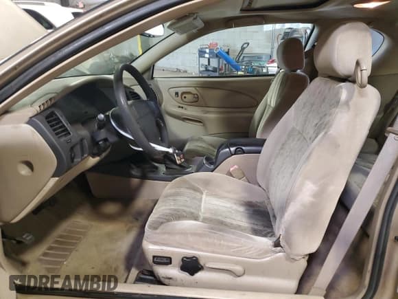 ✅ 2004 Chevrolet Monte Carlo LS • VIN: 2G1WW12E749235426 • Lot: 60065785. Listed on Copart with 239,761 mi. Free auction sales archive from the USA and detailed vehicle history report at DreamBid. Image 7.