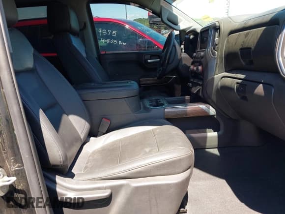 ✅ 2021 Chevrolet Silverado 1500 LT Trail Boss • VIN: 3GCPYFEL2MG223896 • Lot: 42156211. Wystawiony na IAAI z przebiegiem 108 623 mil. Bezpłatny archiwum sprzedaży aukcyjnych z USA i szczegółowy raport historii pojazdu na DreamBid. Zdjęcie 5.