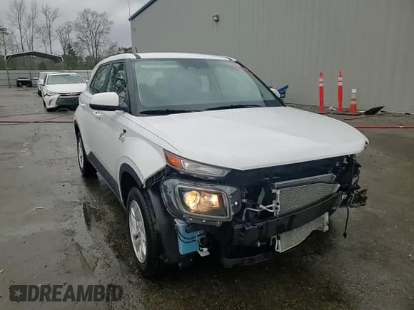 ✅ 2023 Hyundai Venue Essential • VIN: KMHRB8A39PU251588 • Lot: 47559795. Listed on Copart with 17,196 mi. Free auction sales archive from the USA and detailed vehicle history report at DreamBid. Image 13.