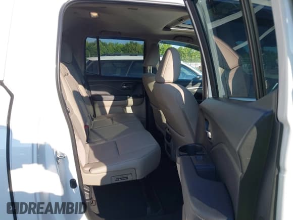 ✅ 2020 Honda Ridgeline RTL • VIN: 5FPYK3F54LB014370 • Lot: 42822153. Wystawiony na IAAI z przebiegiem 45 493 mil. Bezpłatny archiwum sprzedaży aukcyjnych z USA i szczegółowy raport historii pojazdu na DreamBid. Zdjęcie 8.