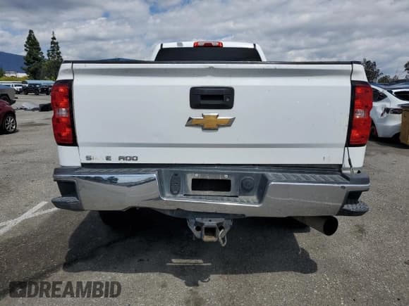 ✅ 2015 Chevrolet Silverado 2500HD LT • VIN: 1GC1CVE82FF539944 • Lot: 51328485. Listed on Copart with 332,109 mi. Free auction sales archive from the USA and detailed vehicle history report at DreamBid. Image 6.