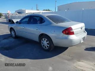 ✅ 2005 Buick LaCrosse CX • VIN: 2G4WC562651231466 • Lot: 43695562. Wystawiony na IAAI z przebiegiem 51 225 mil. Bezpłatny archiwum sprzedaży aukcyjnych z USA i szczegółowy raport historii pojazdu na DreamBid. Zdjęcie 3.