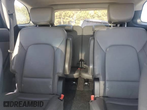 2017 Hyundai Santa Fe Limited Ultimate z VIN KM8SR4HF9HU239318, wystawiony jako Copart lot #90879805 z przebiegiem 93 311 mil mil oraz Czysty tytuł • Clean title. Historia ofert i sprzedaży dostępna na DreamBid. Obrazek 10.