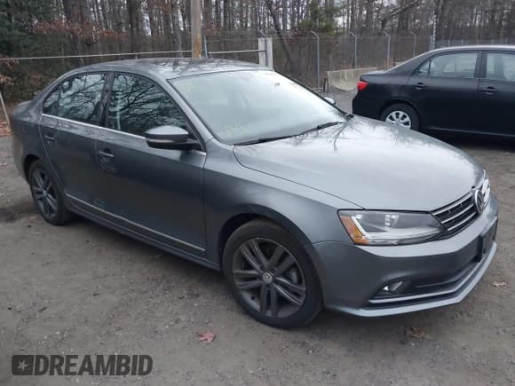 ✅ 2018 Volkswagen Jetta SEL • VIN: 3VWL17AJ0JM209020 • Lot: 43780042. Listed on IAAI with 24,548 mi. Free auction sales archive from the USA and detailed vehicle history report at DreamBid. Image 1.