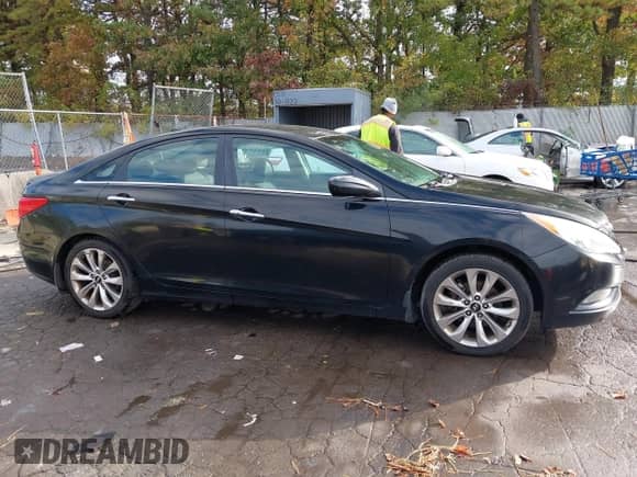 ✅ 2013 Hyundai Sonata SE • VIN: 5NPEC4AC9DH580077 • Лот: 43513976. Размещён на IAAI с пробегом 169 187 миль миль. Получите бесплатный доступ к архиву аукционных продаж из США и посмотрите подробный отчёт об истории автомобиля на DreamBid. Изображение 13.