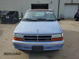 ✅ 1993 Dodge Caravan • VIN: 2B4GH2533PR287787 • Lot: 71940684. Listed on Copart with 107,939 mi. Free auction sales archive from the USA and detailed vehicle history report at DreamBid. Image 5.