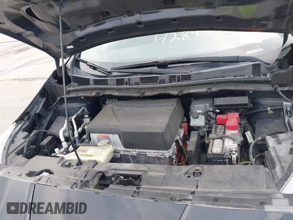 ✅ 2018 Nissan LEAF S • VIN: 1N4AZ1CP5JC303838 • Лот: 42894462. Опубликован ранее на IAAI с пробегом 66 868 миль. Бесплатный доступ к архиву аукционных продаж из США и подробный отчёт об истории автомобиля на DreamBid. Изображение 10.