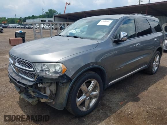 ✅ 2011 Dodge Durango Citadel • VIN: 1D4RE5GG5BC648611 • Lot: 42600814. Listed on IAAI with 186,668 mi. Free auction sales archive from the USA and detailed vehicle history report at DreamBid. Image 2.