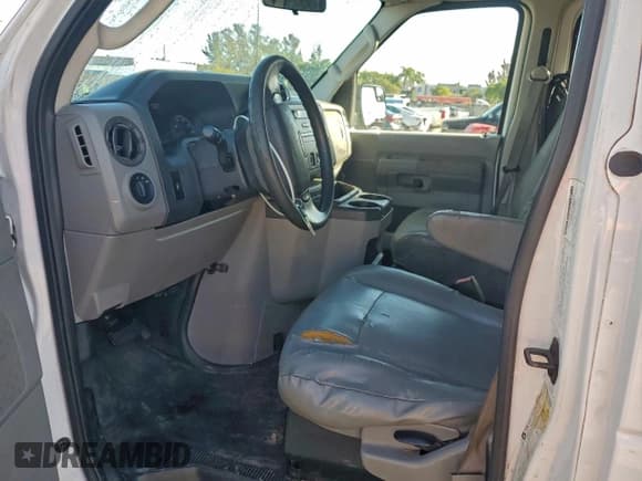 ✅ 2012 Ford Econoline Cargo Commercial • VIN: 1FTNS1EW0CDA35301 • Lot: 96169445. Wystawiony na Copart z przebiegiem 255 529 mil. Bezpłatny archiwum sprzedaży aukcyjnych z USA i szczegółowy raport historii pojazdu na DreamBid. Zdjęcie 7.