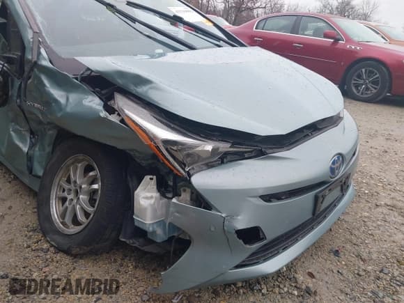 ✅ 2018 Toyota Prius Two • VIN: JTDKBRFU3J3057696 • Лот: 43719993. Опубликован ранее на IAAI с пробегом 74 851 миль. Бесплатный доступ к архиву аукционных продаж из США и подробный отчёт об истории автомобиля на DreamBid. Изображение 6.