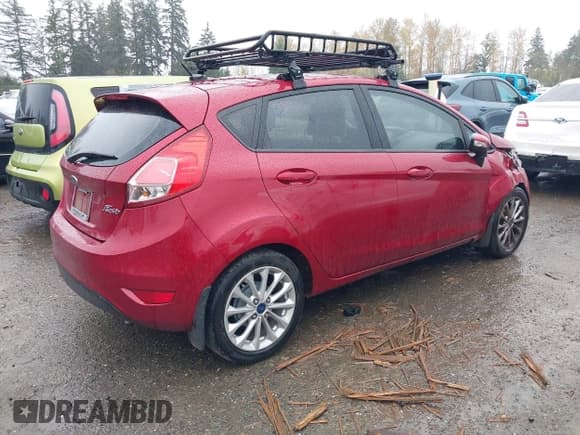 ✅ 2014 Ford Fiesta SE • VIN: 3FADP4EJ4EM160544 • Lot: 43680998. Wystawiony na IAAI z przebiegiem 89 225 mil. Bezpłatny archiwum sprzedaży aukcyjnych z USA i szczegółowy raport historii pojazdu na DreamBid. Zdjęcie 4.