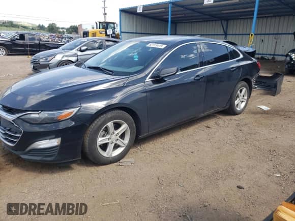 ✅ 2019 Chevrolet Malibu LS • VIN: 1G1ZB5ST1KF105029 • Лот: 62115415. Опубликован ранее на Copart с пробегом 116 467 миль. Бесплатный доступ к архиву аукционных продаж из США и подробный отчёт об истории автомобиля на DreamBid. Изображение 1.