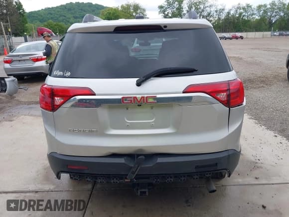 ✅ 2017 GMC Acadia SLE • VIN: 1GKKNSLA9HZ217004 • Lot: 42277684. Listed on IAAI with 162,395 mi. Free auction sales archive from the USA and detailed vehicle history report at DreamBid. Image 17.
