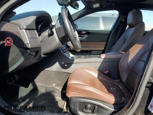 ✅ 2016 Jaguar XF 35t R-Sport • VIN: SAJBF4BV3GCY04813 • Lot: 53824355. Listed on Copart with 73,997 mi. Free auction sales archive from the USA and detailed vehicle history report at DreamBid. Image 7.