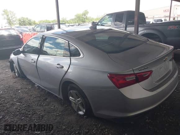 2019 Chevrolet Malibu LS z VIN 1G1ZC5ST9KF138566, wystawiony jako IAAI lot #42579516 z przebiegiem 176 166 mil mil oraz . Historia ofert i sprzedaży dostępna na DreamBid. Obrazek 3.