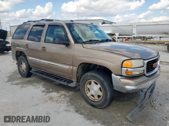 ✅ 2004 GMC Yukon SLE • VIN: 1GKEC13Z44R133864 • Lot: 83972345. Listed on Copart with 262,392 mi. Free auction sales archive from the USA and detailed vehicle history report at DreamBid. Image 4.