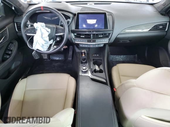 ✅ 2022 Cadillac CT5-V Blackwing • VIN: 1G6D35R68N0810015 • Lot: 82088145. Wystawiony na Copart z przebiegiem 51 228 mil. Bezpłatny archiwum sprzedaży aukcyjnych z USA i szczegółowy raport historii pojazdu na DreamBid. Zdjęcie 8.