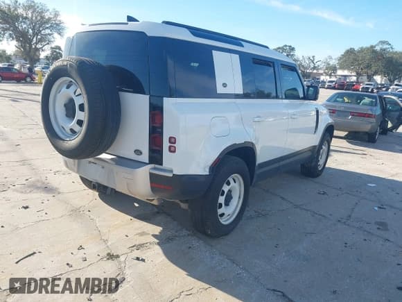 ✅ 2023 Land Rover Defender • VIN: SALEK7EX7P2149611 • Лот: 41238040. Опубликован ранее на IAAI с пробегом 25 022 миль. Бесплатный доступ к архиву аукционных продаж из США и подробный отчёт об истории автомобиля на DreamBid. Изображение 4.