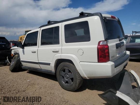 ✅ 2009 Jeep Commander Sport • VIN: 1J8HG48K59C549743 • Lot: 81011185. Wystawiony na Copart z przebiegiem 171 841 mil. Bezpłatny archiwum sprzedaży aukcyjnych z USA i szczegółowy raport historii pojazdu na DreamBid. Zdjęcie 2.
