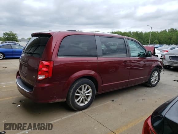 ✅ 2020 Dodge Grand Caravan SXT • VIN: 2C4RDGCG6LR178860 • Лот: 69654725. Опубликован ранее на Copart с пробегом 126 535 миль. Бесплатный доступ к архиву аукционных продаж из США и подробный отчёт об истории автомобиля на DreamBid. Изображение 3.